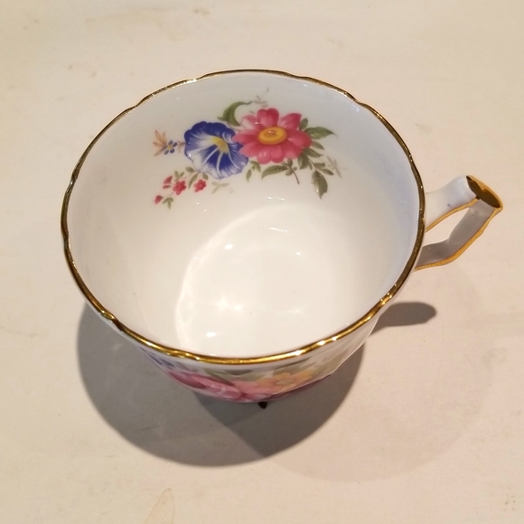 Aynshey  bone china VINTAGE TEA CUP AND SAUCE - Picture 5 of 14